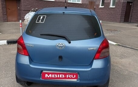 Toyota Yaris III рестайлинг, 2008 год, 450 000 рублей, 2 фотография