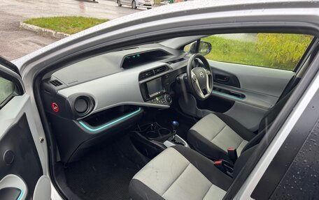 Toyota Aqua I, 2013 год, 799 000 рублей, 14 фотография