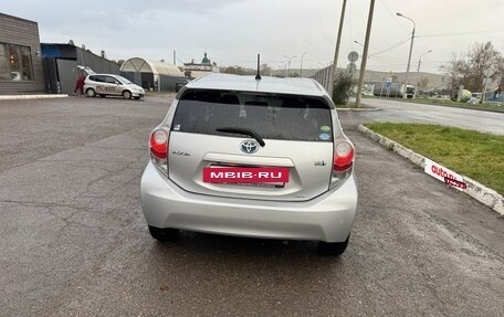 Toyota Aqua I, 2013 год, 799 000 рублей, 9 фотография