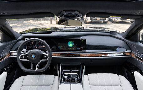 BMW 7 серия, 2025 год, 13 950 000 рублей, 9 фотография
