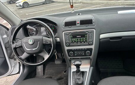 Skoda Octavia, 2011 год, 1 000 000 рублей, 17 фотография