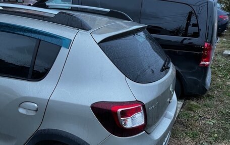 Renault Sandero II рестайлинг, 2016 год, 940 000 рублей, 2 фотография