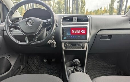 Volkswagen Polo VI (EU Market), 2018 год, 1 175 000 рублей, 19 фотография
