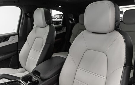 Porsche Cayenne III, 2024 год, 17 900 000 рублей, 13 фотография