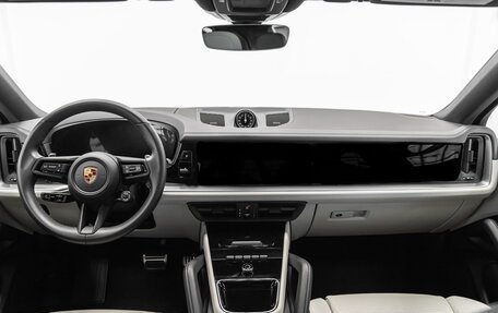 Porsche Cayenne III, 2024 год, 17 900 000 рублей, 16 фотография