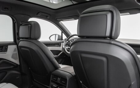 Porsche Cayenne III, 2024 год, 17 900 000 рублей, 29 фотография