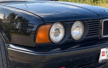 BMW 5 серия, 1989 год, 420 000 рублей, 3 фотография