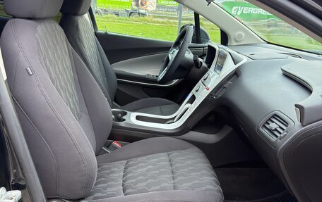 Chevrolet Volt I, 2013 год, 1 095 000 рублей, 24 фотография