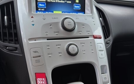 Chevrolet Volt I, 2013 год, 1 095 000 рублей, 34 фотография