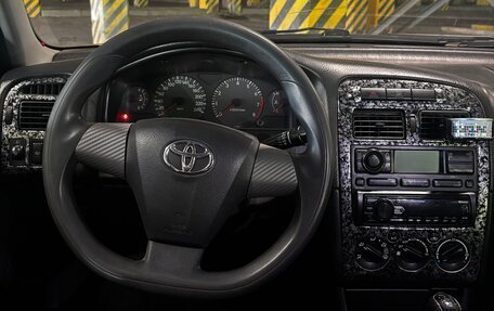 Toyota Avensis III рестайлинг, 2002 год, 375 000 рублей, 5 фотография