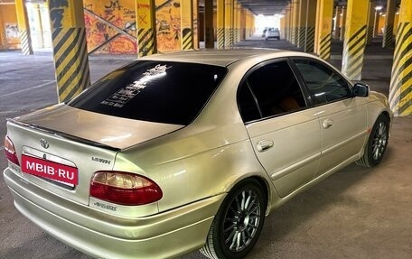 Toyota Avensis III рестайлинг, 2002 год, 375 000 рублей, 3 фотография