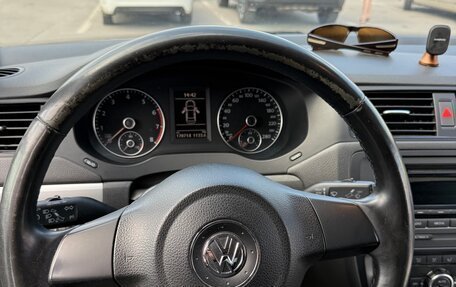 Volkswagen Jetta VI, 2013 год, 1 200 000 рублей, 10 фотография