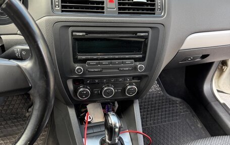 Volkswagen Jetta VI, 2013 год, 1 200 000 рублей, 9 фотография