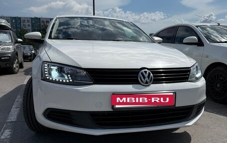Volkswagen Jetta VI, 2013 год, 1 200 000 рублей, 7 фотография