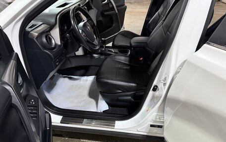 Toyota RAV4, 2019 год, 2 850 000 рублей, 3 фотография