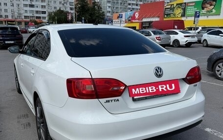 Volkswagen Jetta VI, 2013 год, 1 200 000 рублей, 16 фотография