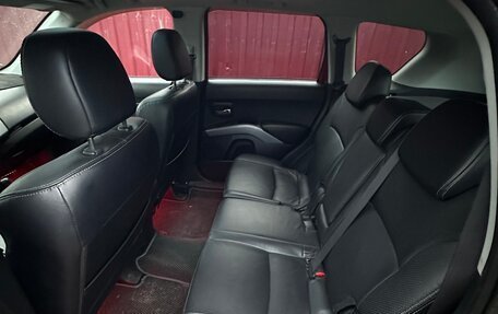Mitsubishi Outlander III рестайлинг 3, 2007 год, 885 000 рублей, 12 фотография