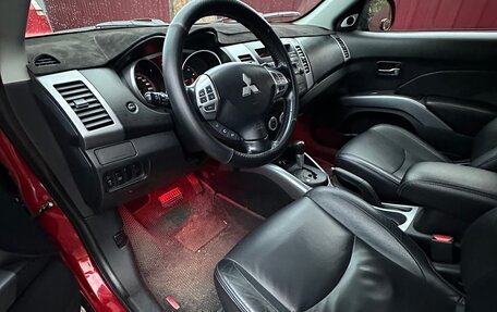 Mitsubishi Outlander III рестайлинг 3, 2007 год, 885 000 рублей, 8 фотография