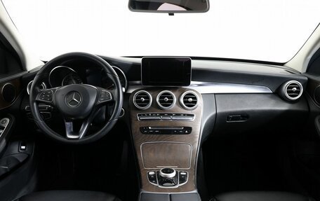 Mercedes-Benz C-Класс, 2016 год, 1 900 000 рублей, 14 фотография