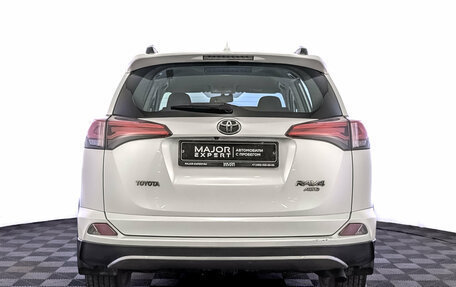 Toyota RAV4, 2017 год, 2 550 000 рублей, 6 фотография
