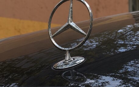 Mercedes-Benz E-Класс, 2019 год, 1 800 000 рублей, 10 фотография