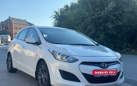 Hyundai i30 II рестайлинг, 2013 год, 1 030 000 рублей, 3 фотография