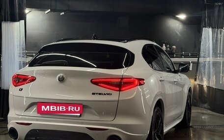 Alfa Romeo Stelvio, 2020 год, 3 100 000 рублей, 4 фотография