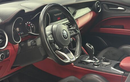 Alfa Romeo Stelvio, 2020 год, 3 100 000 рублей, 7 фотография