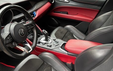 Alfa Romeo Stelvio, 2020 год, 3 100 000 рублей, 9 фотография