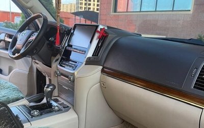 Toyota Land Cruiser 200, 2018 год, 5 500 000 рублей, 1 фотография