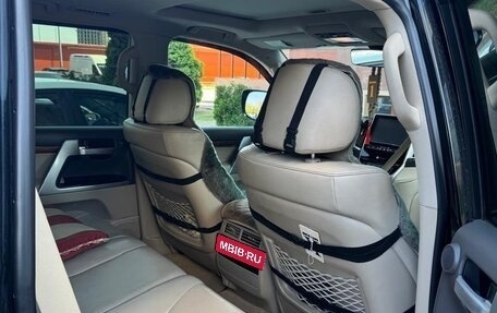 Toyota Land Cruiser 200, 2018 год, 5 500 000 рублей, 2 фотография