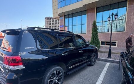 Toyota Land Cruiser 200, 2018 год, 5 500 000 рублей, 3 фотография