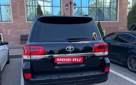 Toyota Land Cruiser 200, 2018 год, 5 500 000 рублей, 4 фотография