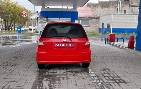 Honda Fit III, 2003 год, 300 000 рублей, 6 фотография
