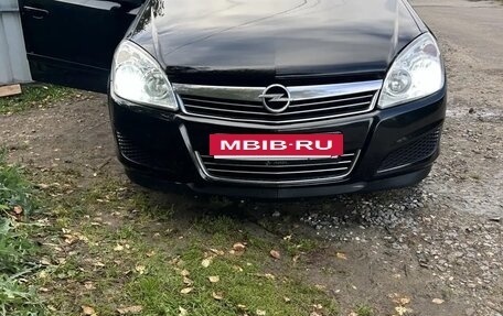 Opel Astra H, 2008 год, 580 000 рублей, 2 фотография