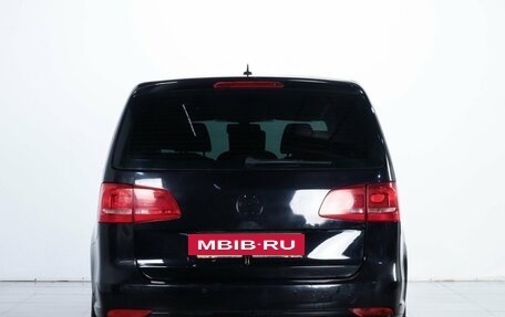Volkswagen Touran III, 2010 год, 829 000 рублей, 6 фотография