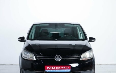 Volkswagen Touran III, 2010 год, 829 000 рублей, 2 фотография