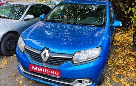 Renault Logan II, 2015 год, 660 000 рублей, 1 фотография