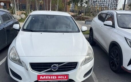 Volvo S60 III, 2012 год, 850 000 рублей, 3 фотография