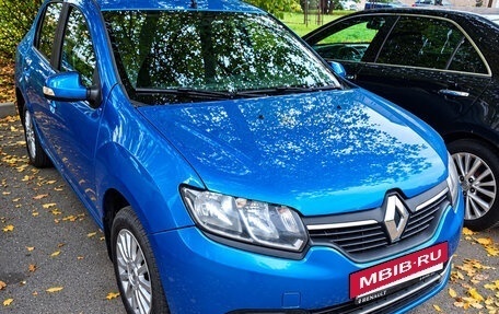 Renault Logan II, 2015 год, 660 000 рублей, 2 фотография