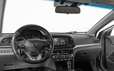 Hyundai Elantra VI рестайлинг, 2019 год, 1 688 000 рублей, 6 фотография