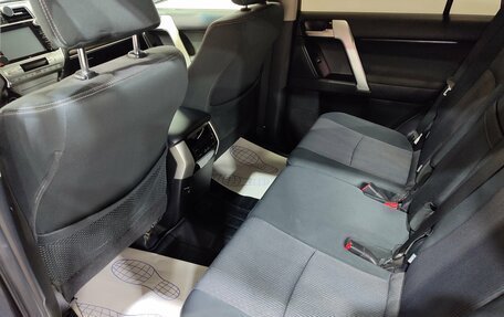 Toyota Land Cruiser Prado 150 рестайлинг 2, 2017 год, 4 550 000 рублей, 18 фотография