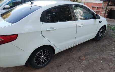 KIA Rio III рестайлинг, 2011 год, 620 000 рублей, 5 фотография