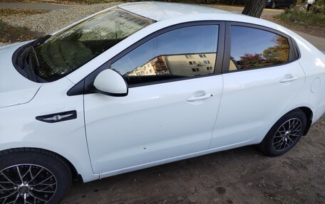 KIA Rio III рестайлинг, 2011 год, 620 000 рублей, 4 фотография