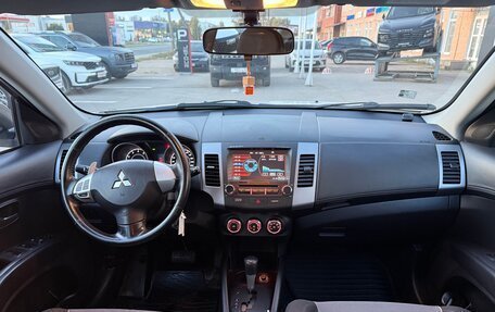 Mitsubishi Outlander III рестайлинг 3, 2010 год, 995 000 рублей, 12 фотография