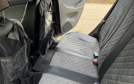 Hyundai Solaris II рестайлинг, 2013 год, 780 000 рублей, 4 фотография
