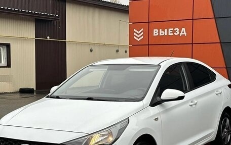 Hyundai Solaris II рестайлинг, 2020 год, 1 785 000 рублей, 2 фотография