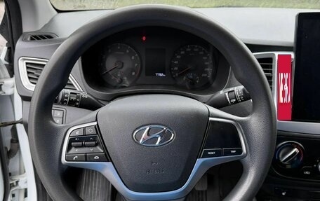 Hyundai Solaris II рестайлинг, 2020 год, 1 785 000 рублей, 13 фотография