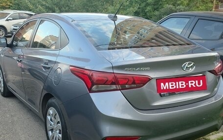 Hyundai Solaris II рестайлинг, 2018 год, 1 300 000 рублей, 3 фотография