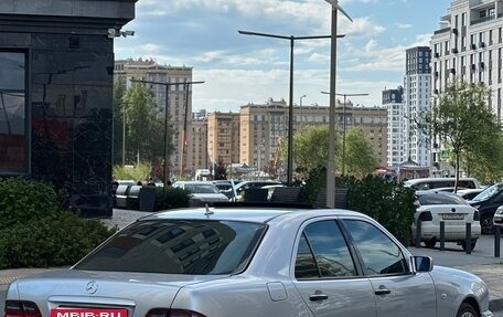 Mercedes-Benz E-Класс, 1997 год, 760 000 рублей, 3 фотография